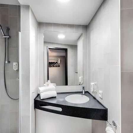Hotel City-west 3*