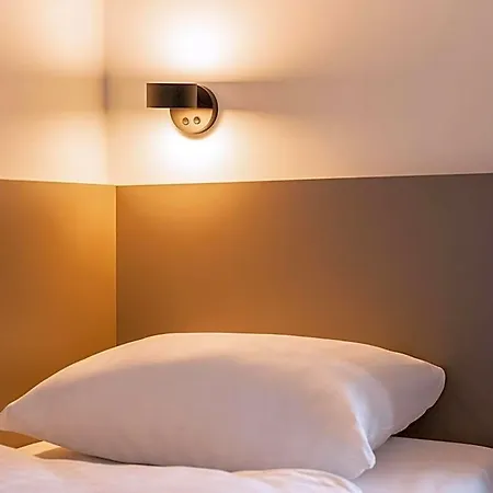 Hotell City-west 3*