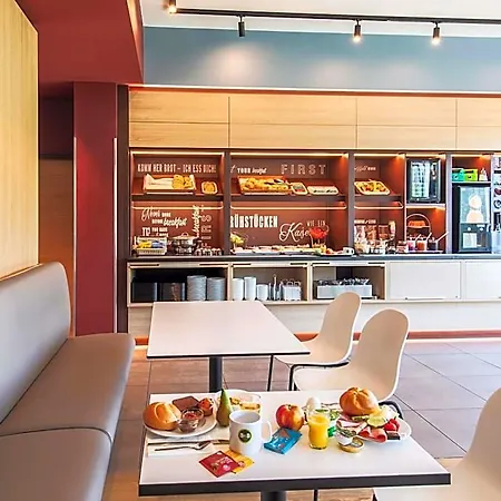 Hotell City-west 3*
